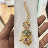 Jewel Addiction Graceful Pota Stone And Pearl Maangtikka