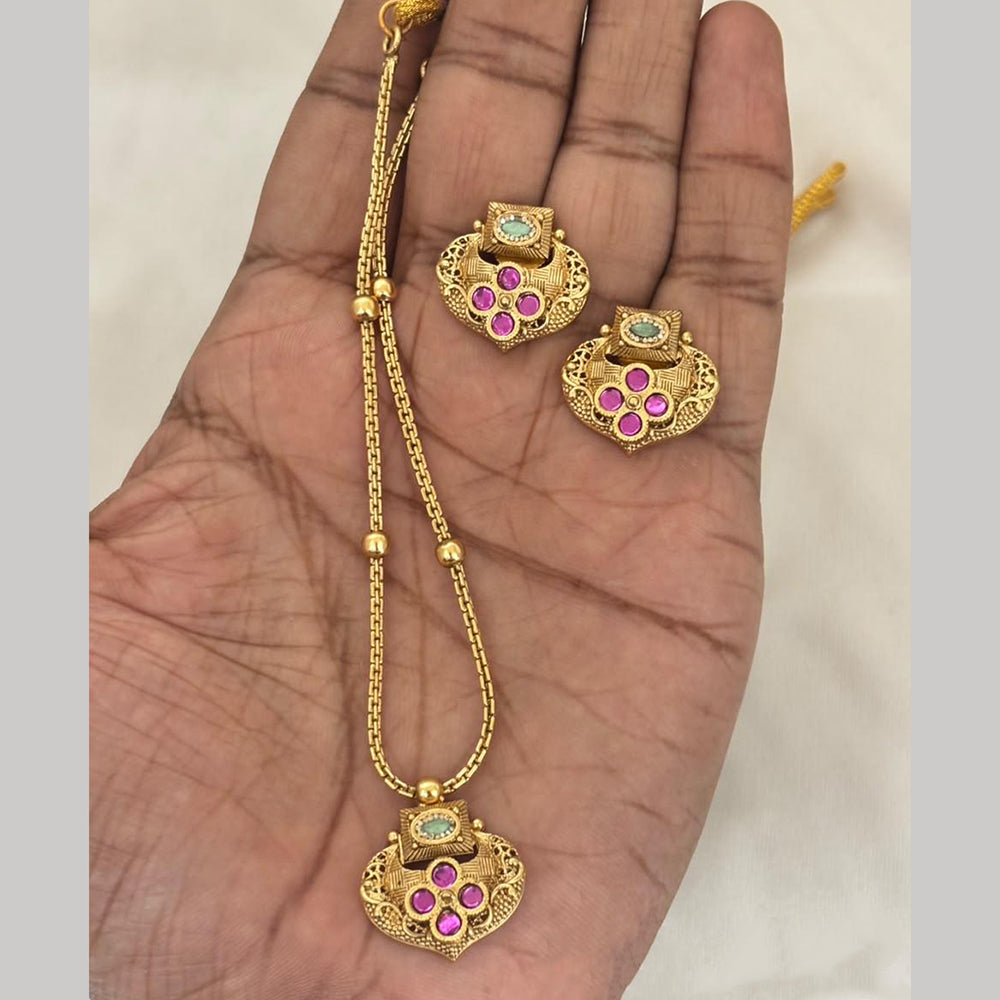 Jewel Addiction Traditional Pota Stone And Pearl Necklace Set
