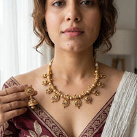 Jewel Addiction Traditional Pota Stone And Pearl Necklace Set