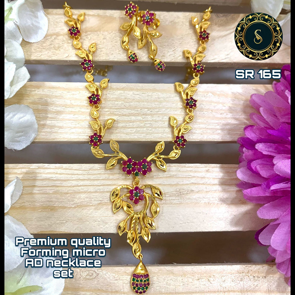 Siara Collections Forming Gold Pota Stone Necklace Set