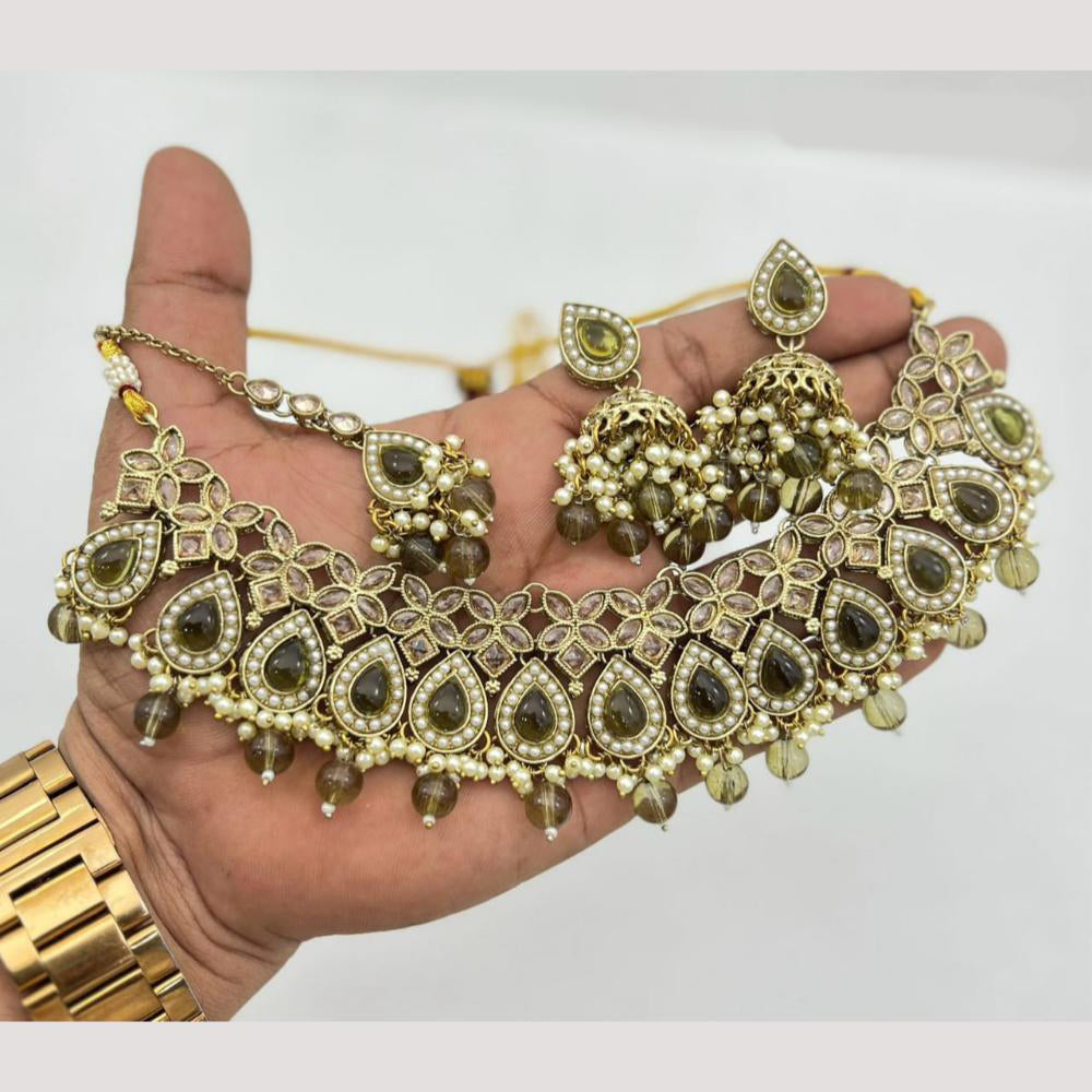 Lucentarts Jewellery  Kundan & Beads Necklace Set