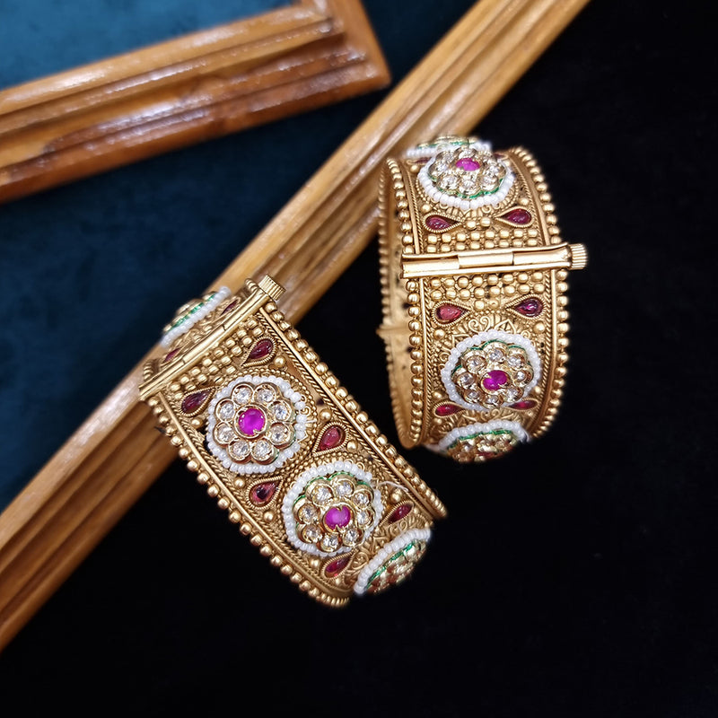 JCM Copper Gold Plated Pota Stone Openable Bangles Set