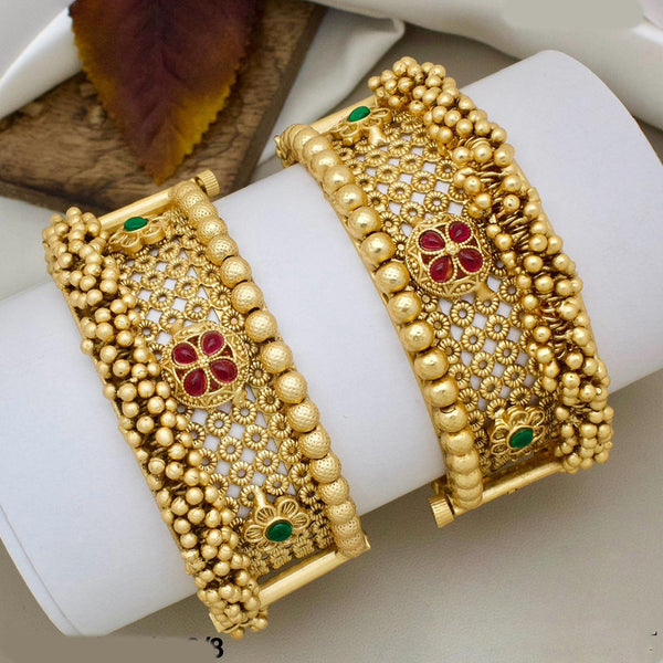 JCM Gold Plated Pota Stone And Pearls Openable Bangles Set