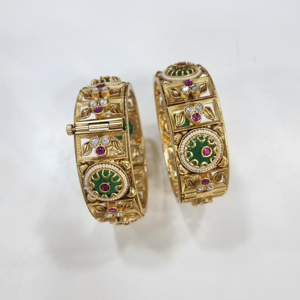 JCM Graceful Pota And Kundan And Pearl Openable Bangle Set