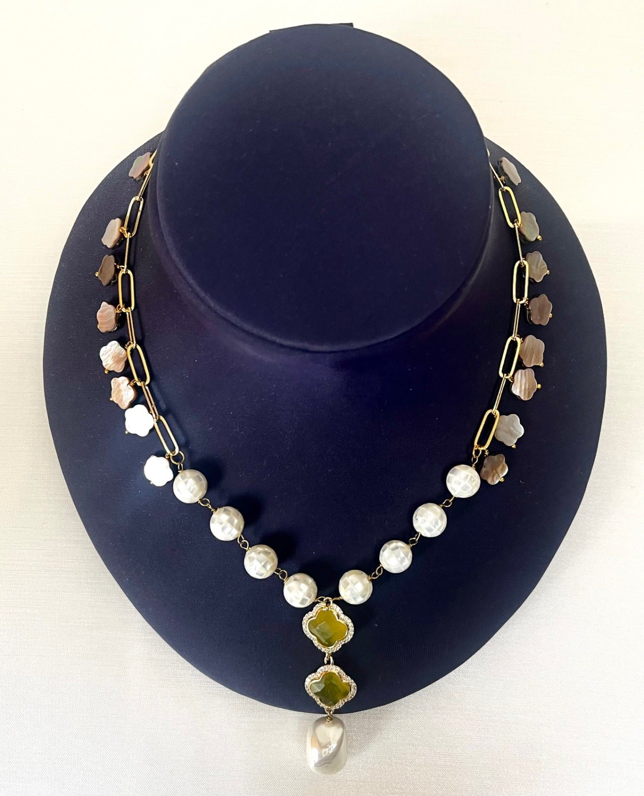 Jewel Treatzz Pearl Necklace With Yellow Clover Flower Pendant