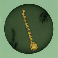 Mahavir Dye Gold Plated Maangtikka