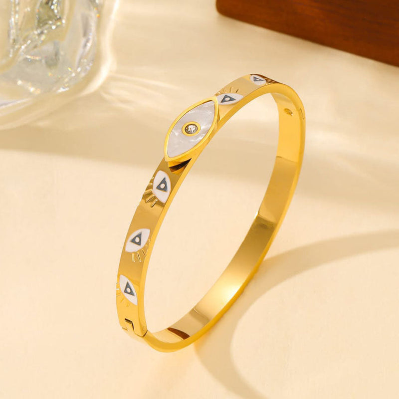 Tarohi Jewels  Gold Plated  Openable Bangle