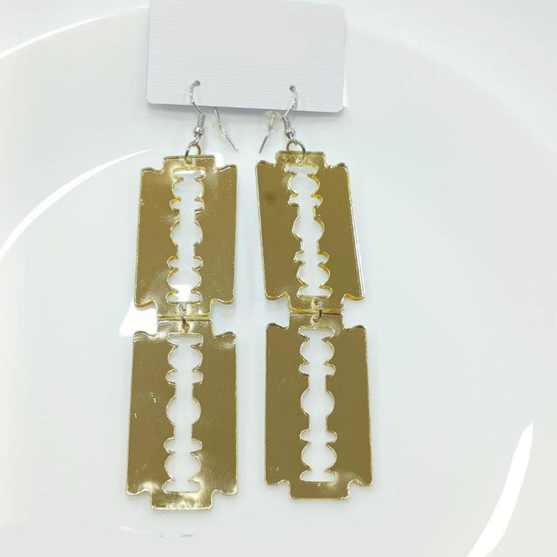 Tarohi Jewels Cute Korean Style Blade Shape Earrings