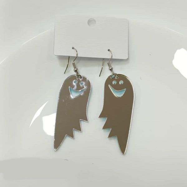 Tarohi Jewels Cute Korean Style Boo Shape Earrings