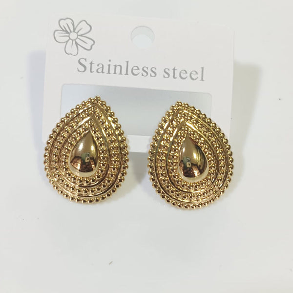 Tarohi Jewels Gold Plated Fancy Studs Earrings