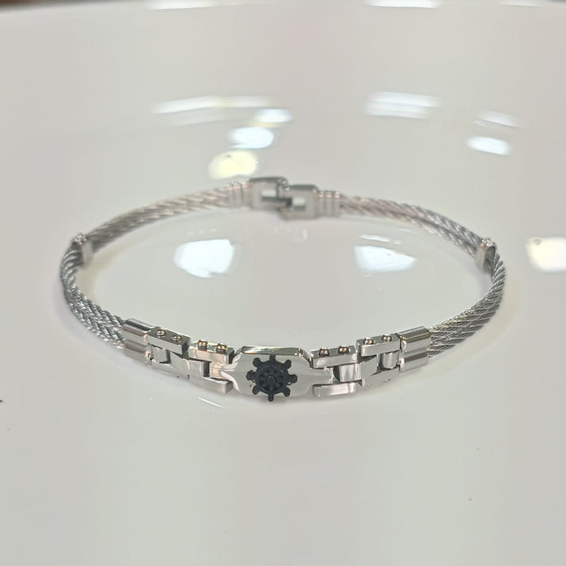 Tarohi Jewels Silver Plated Bracelet