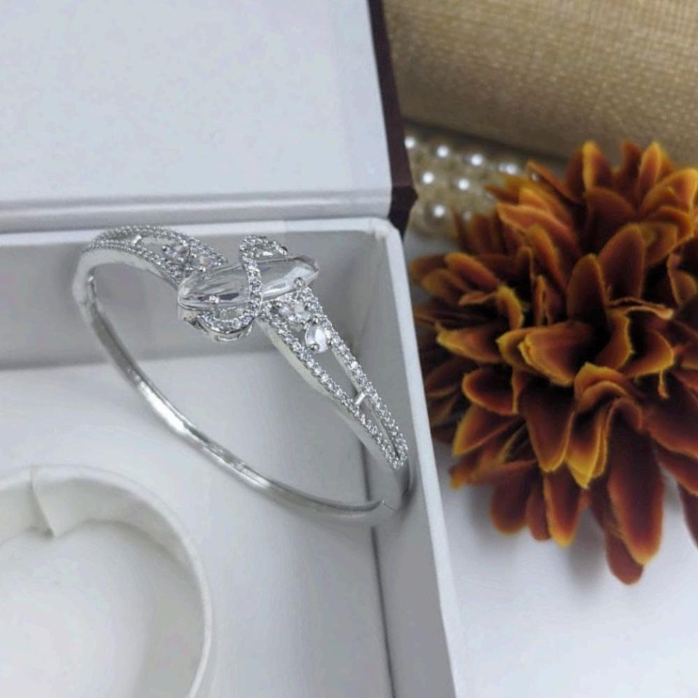 Aamrapali Silver Plated American Daimonds Bracelet