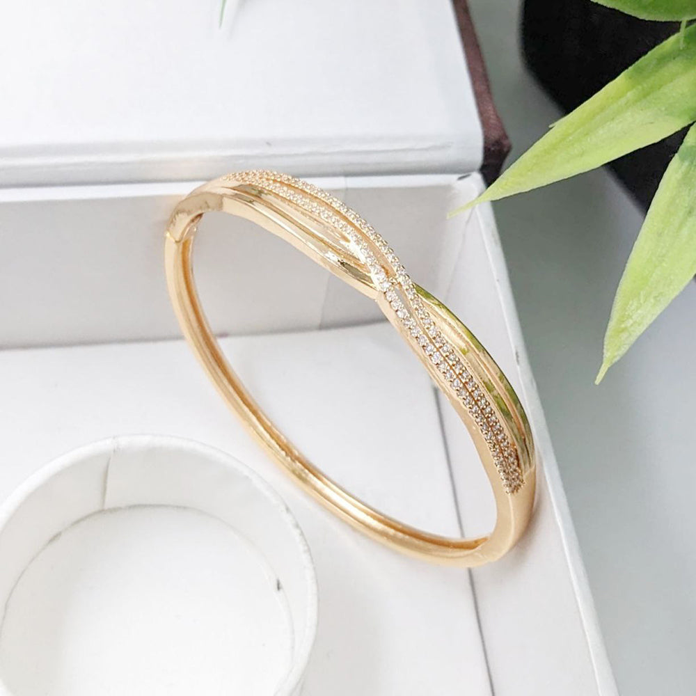 Aamrapali Glamorous Austrian Stone Bracelet for Special Occasions