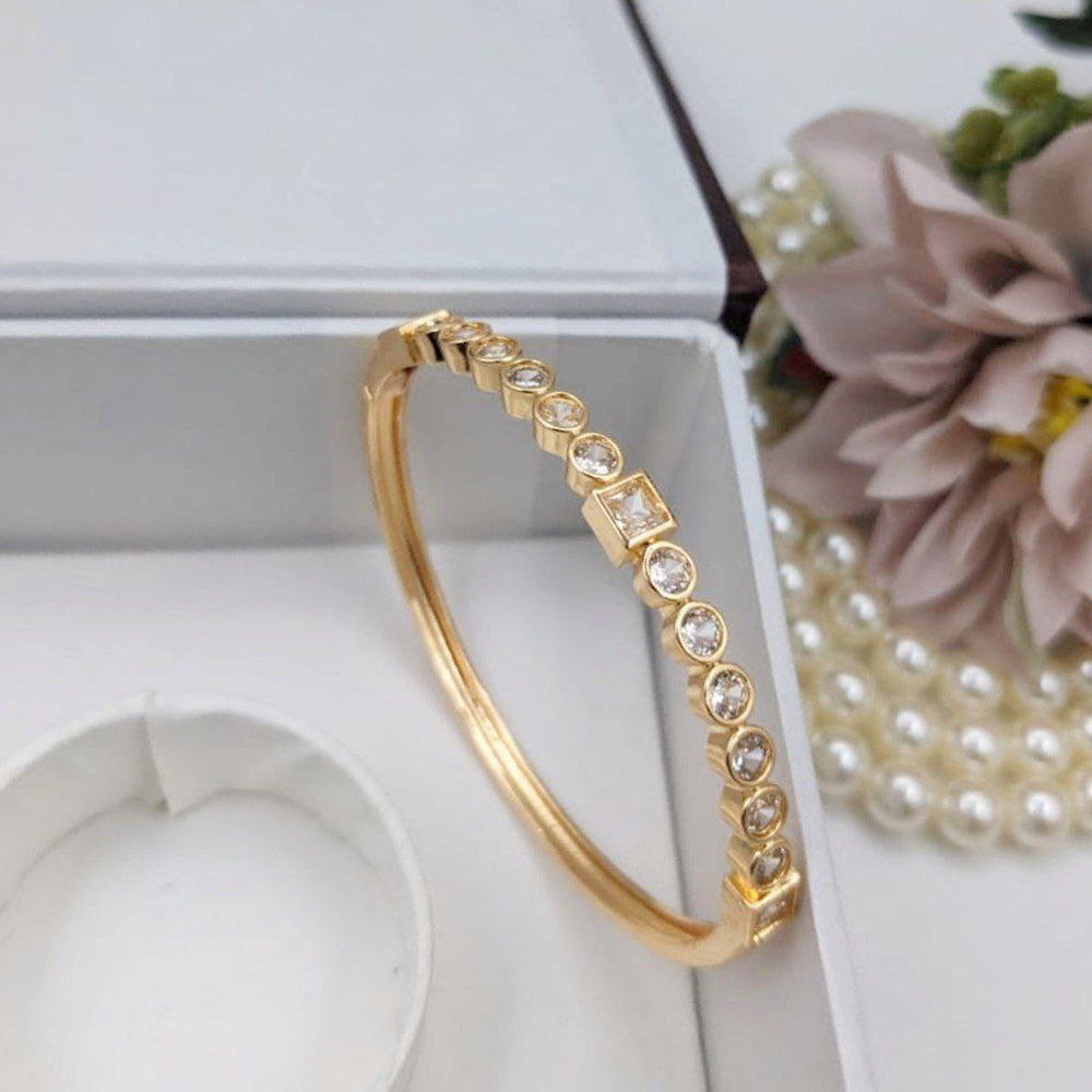 Aamrapali Glamorous Austrian Stone Bracelet for Special Occasions