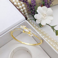 Aamrapali Glamorous Crystal And Austrian Stone Bracelet for Special Occasions