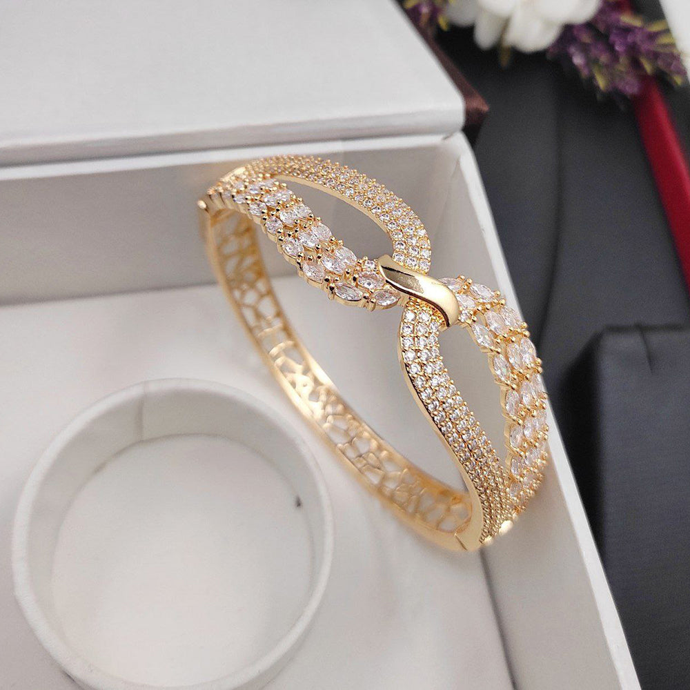 Aamrapali Glamorous Crystal And Austrian Stone Bracelet for Special Occasions