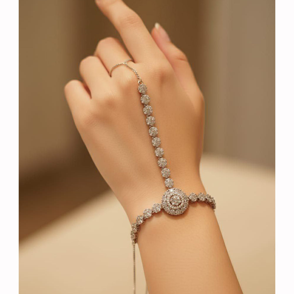 Aamrapali Glamorous American Daimond Bracelet for Special Occasions