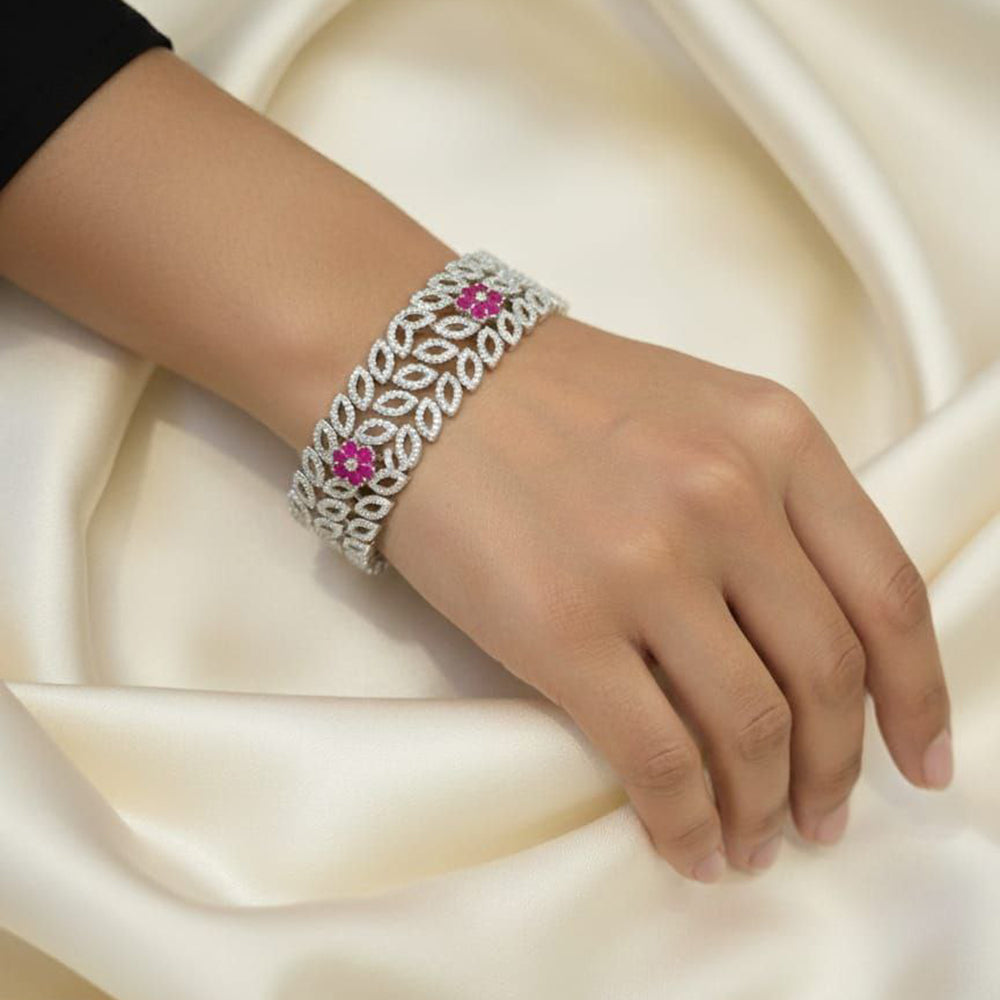 Aamrapali Trendy Leaf Shape Austrian Stone Bracelet