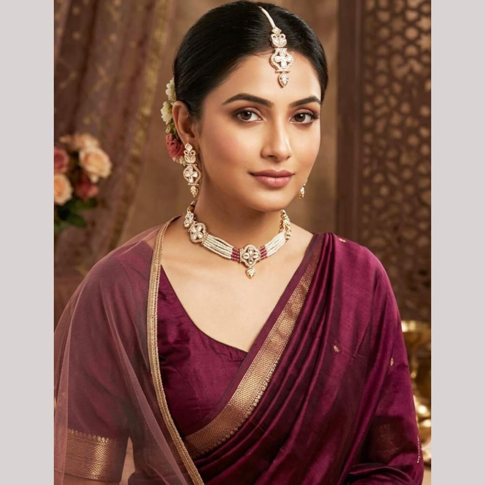 Aamrapali Luxurious Polki Kundan And Pearl Choker Necklace Set  