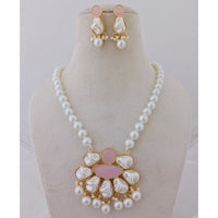 Marudhar Creations Heritage Matte Finish Pota Stone And Mother Of Pearls Necklace Set