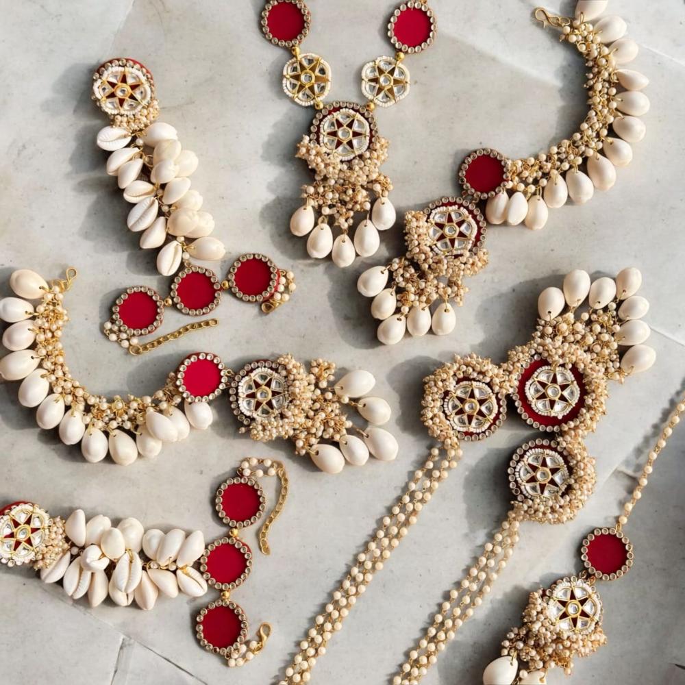 Handmade For Her  Red Bridal Cowrie & Kundan Pearl Jewelry Set – Handmade Haldi/Mehendi/Traditional Wedding Set