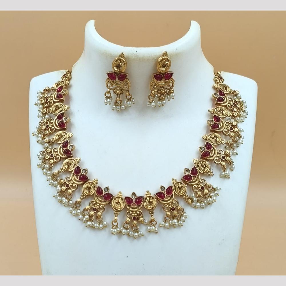 Joyful Jewel Art Matte Gold Pota Stone And Pearl Necklace Set