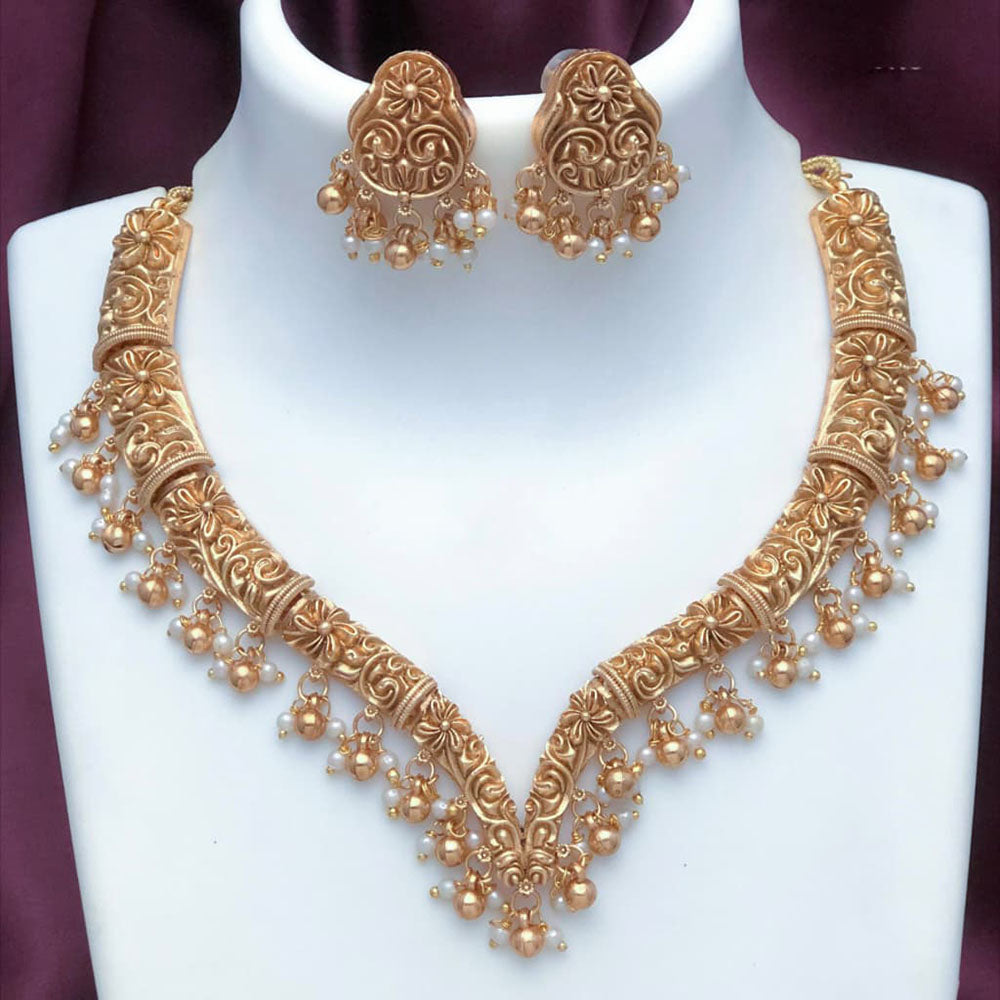 Joyful Jewel Art Traditional Matte Pearl Necklace Set