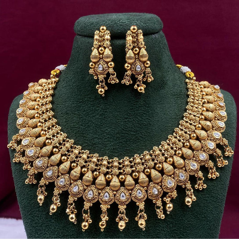 Amoliya Jewels Gold Plated Pota Stone And Pearls Necklace Set