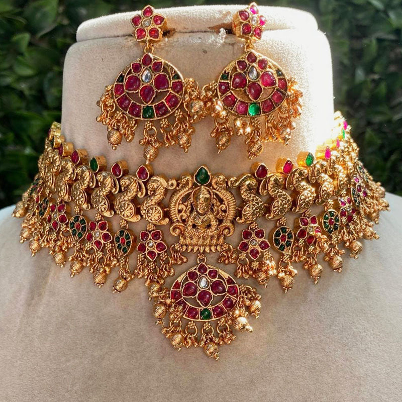 Amoliya Jewels Gold Plated Kundan Stone And Pearls Choker Necklace Set