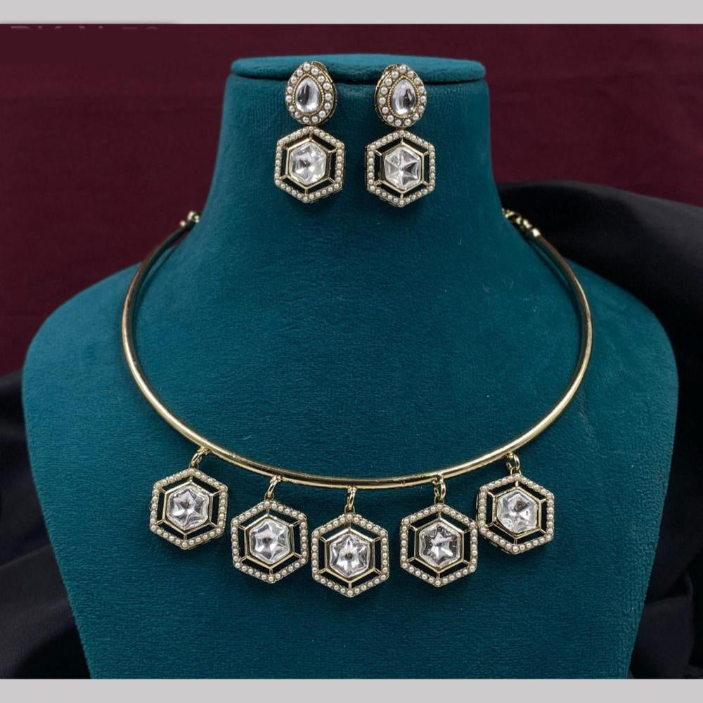 Amoliya Jewels Traditional Gold-Plated Kundan Necklace Set