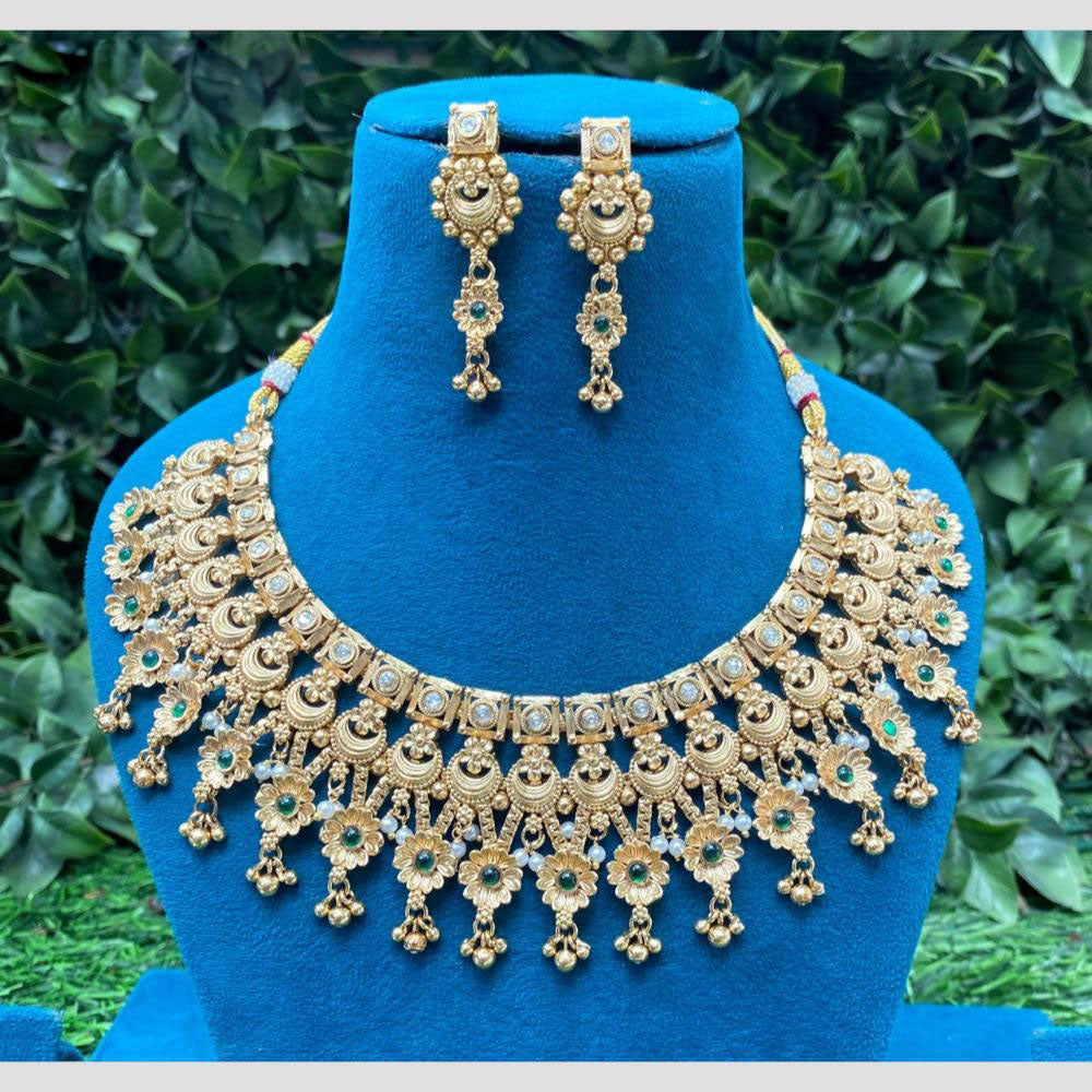 Amoliya Jewels Elegant Gold Plated Kundan Stone And Beads Necklace Set