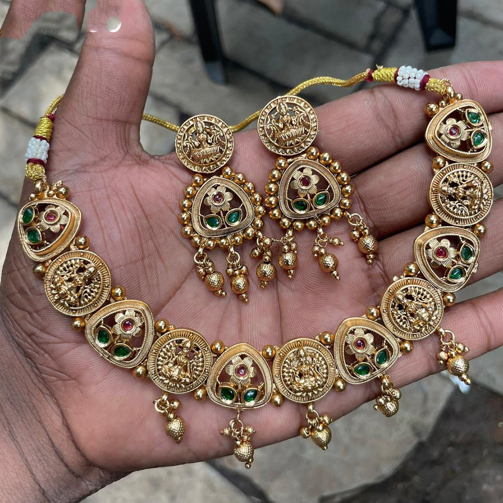 Amoliya Jewels Designer Pota Stone And Beads Necklace Set
