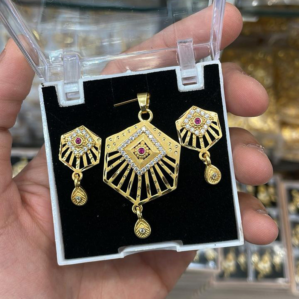 Kalpna Sales Surat Gold Plated Austrian Stone Pendant Set