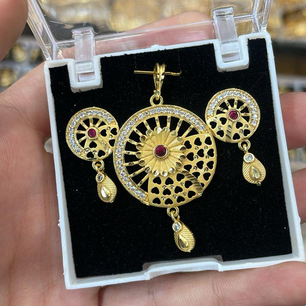 Kalpna Sales Surat Gold Plated Austrian Stone Pendant Set