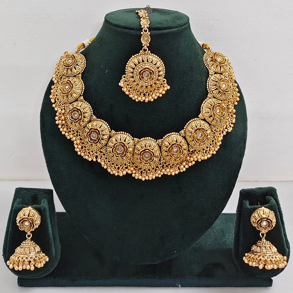 Rajwadi Collection Exclusive Pota Stone And Pearl Necklace Set
