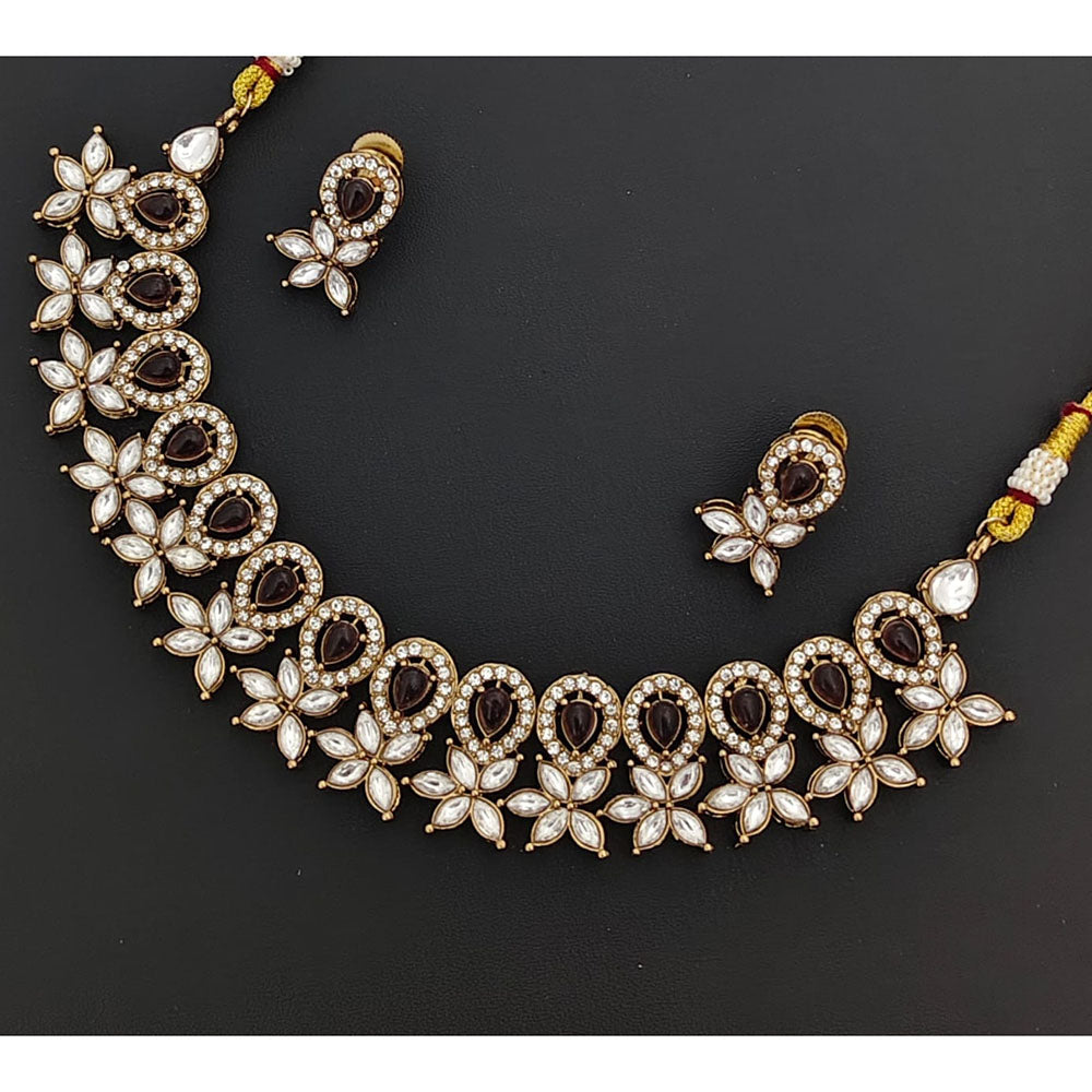 Rajwadi Collection Urbania Pota Stone And Crystal Necklace Set