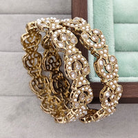 Rajwadi Collection Shimmer Crystal Stone And Pearl Bangles Set