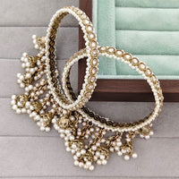 Rajwadi Collection Shimmer Crystal Stone And Pearl Bangles Set