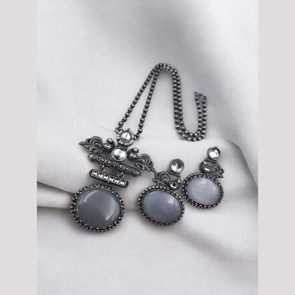 Maharani Jewels  Royal Noir Elegance Long Necklace Set