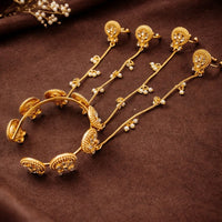 Maharani Jewels Pota Stone Hand Chain With Pearl Hand Harness Accents