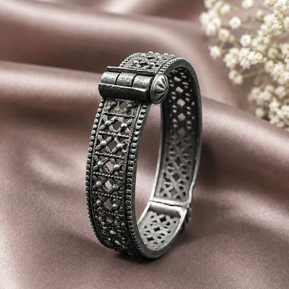 Maharani Jewels Oxidised Plated Openable Bracelet