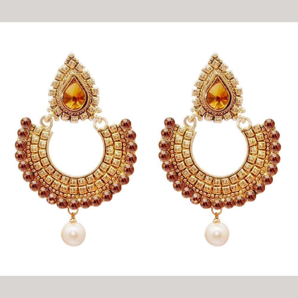 Hania Jewels Traditional Round Shape and Pearl Dangler Earrings