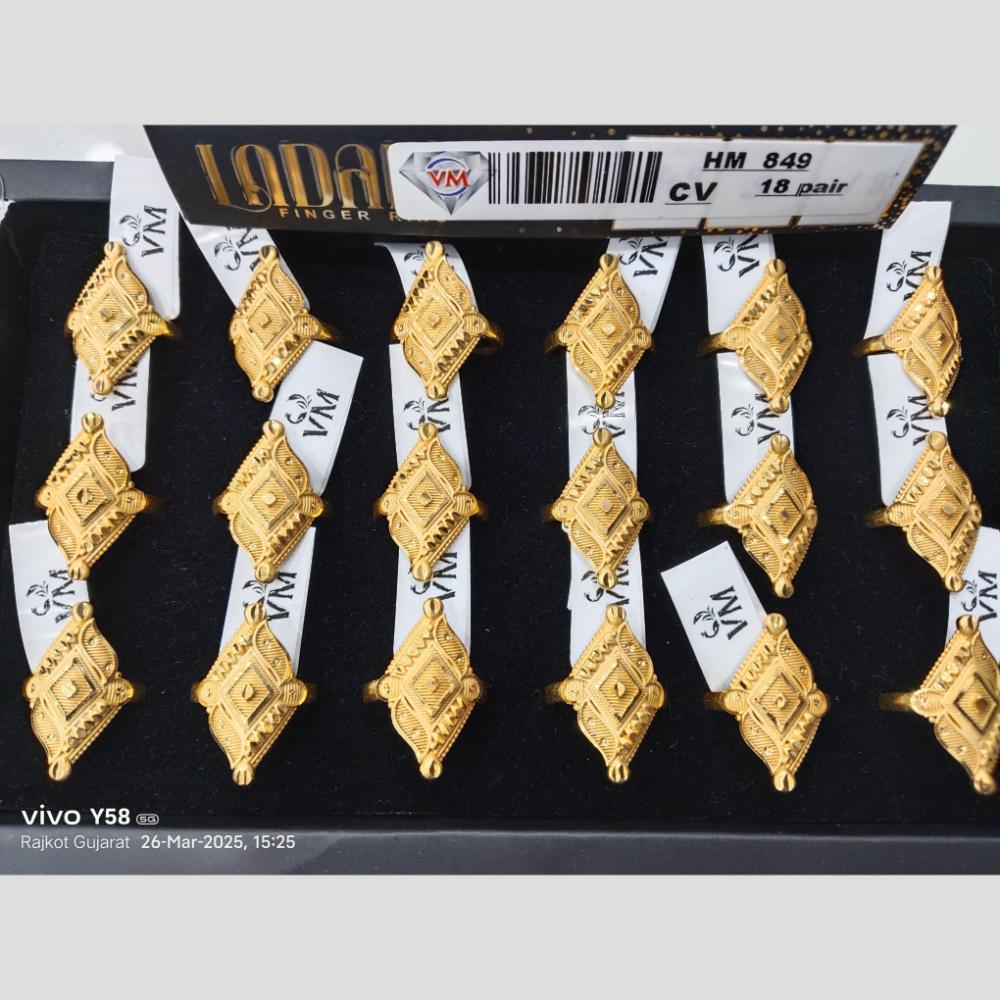 VM Imitation Gold Plated Ring
