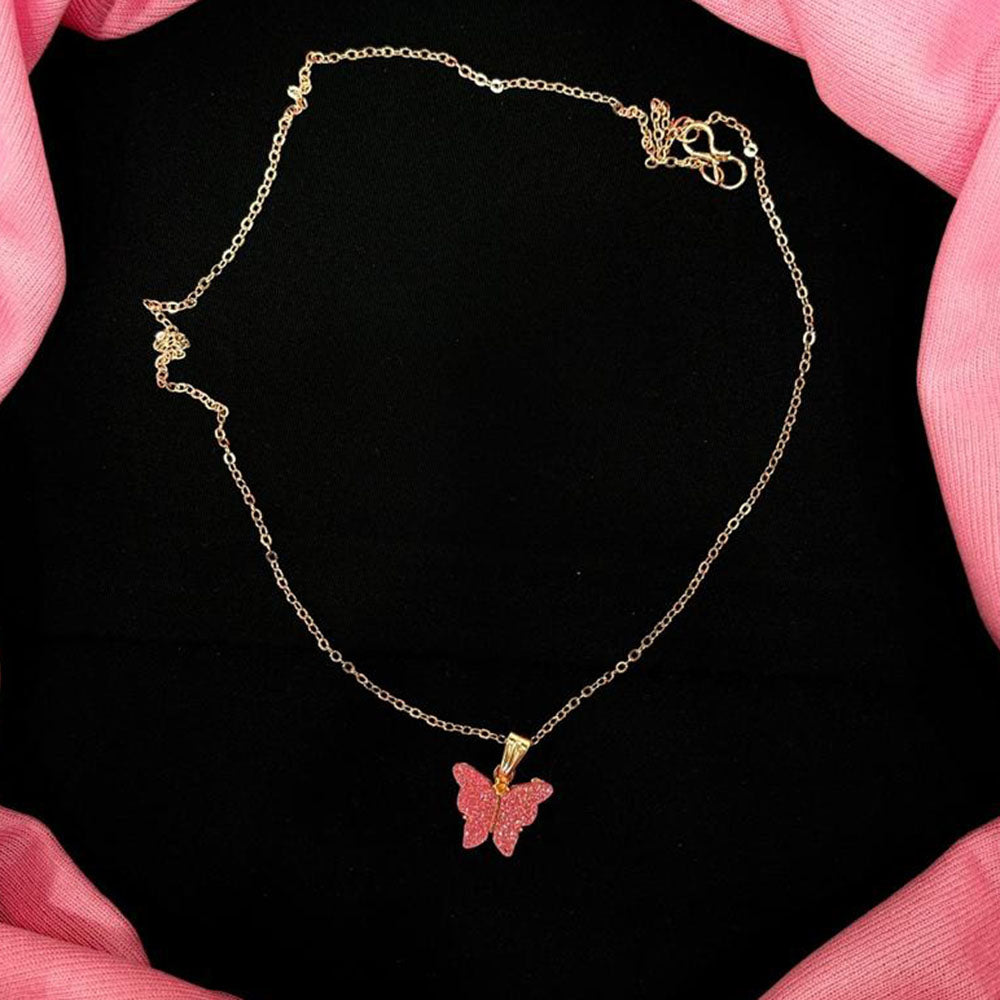 VM Imitation Delicate Butterfly Charm Chain Pendant