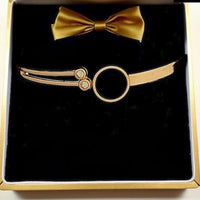 VM Imitation Designer Round-Shaped Openable Bracelet