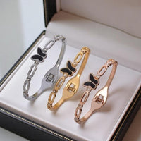 VM Imitation Designer Butterfly-Shaped Openable Bracelet