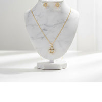 VM Imitation Premium Sparkling Crystal Stone Pendant Set