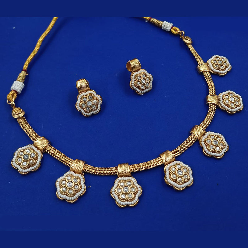 NAFJ Gold Plated Pota Stone Necklace Set