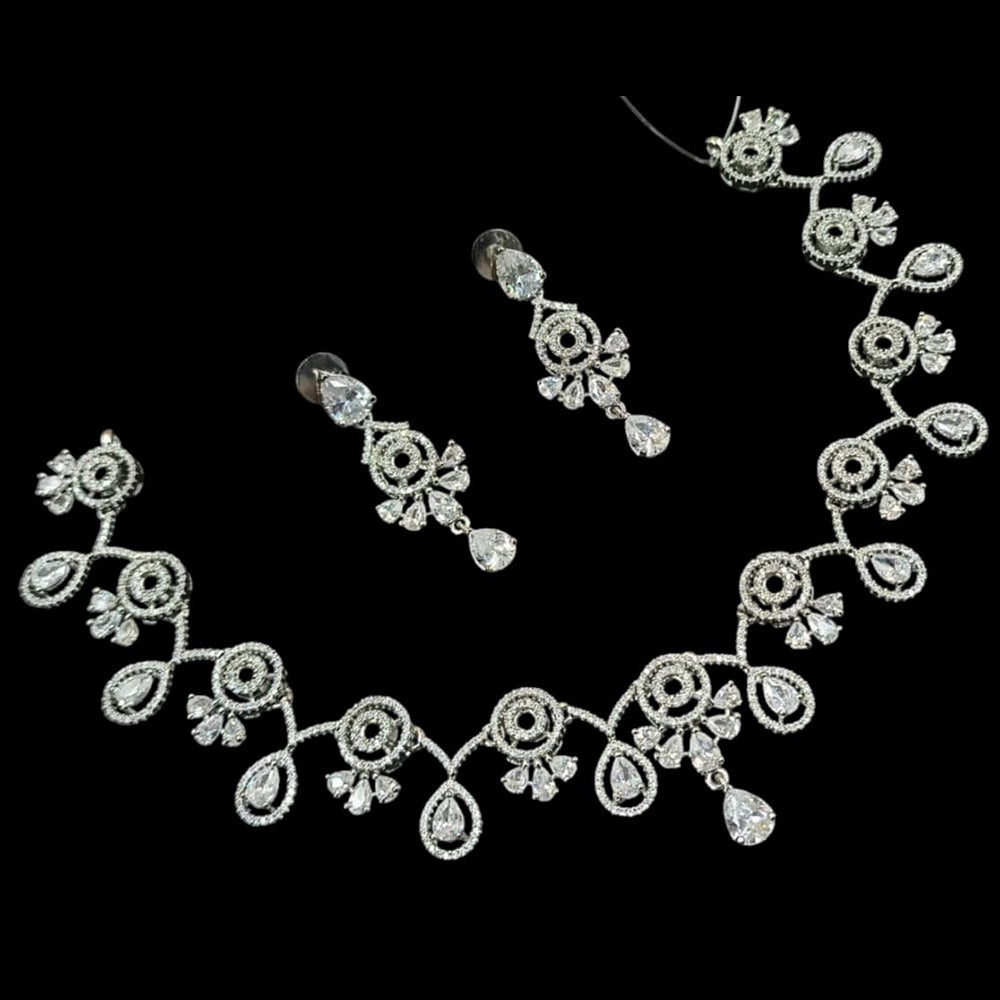 NAFJ Elegant Silver Plated Austrian Stones Necklace Set