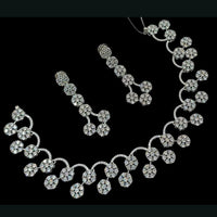 NAFJ Elegant Silver Plated Austrian Stones Necklace Set